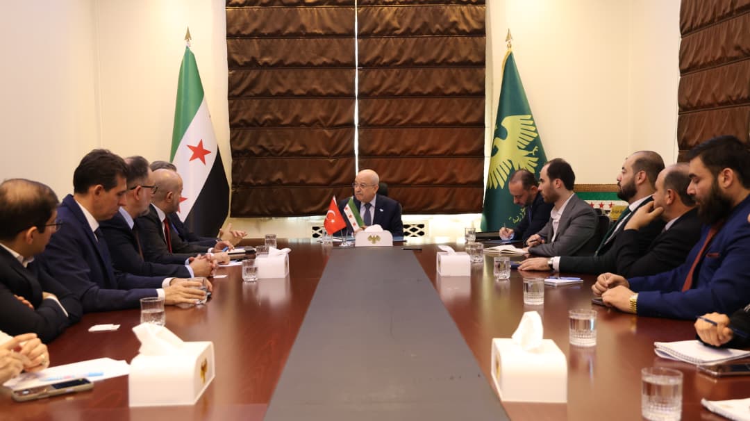 وزارة النقل تبحث مع مجموعة شركات تركية فرص التعاون والشراكة في مشاريع النقل الكبرى